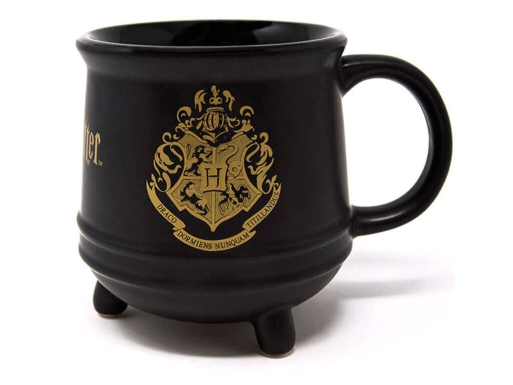 Harry Potter ajándéktárgyak — bögrék, füzetek, kulcstartók